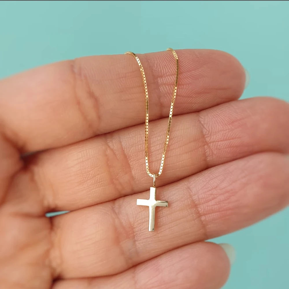 Minimalist Cross Chain Pendant Necklace – Elegant Christian Jewelry Gift for Her - Image 4